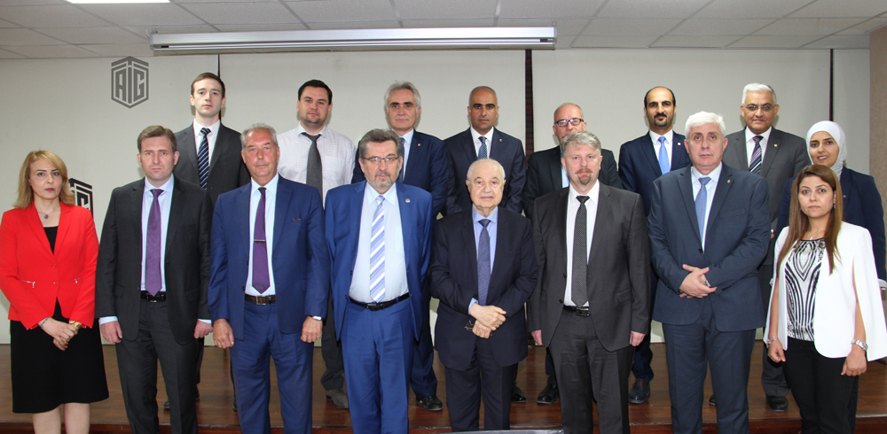 class='img-responsive'